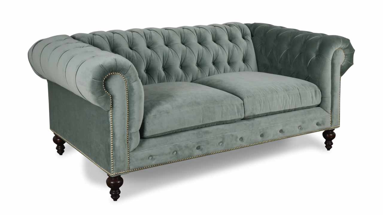 Classic Chesterfield Fabric Loveseat Classic Chesterfield Fabric Loveseat